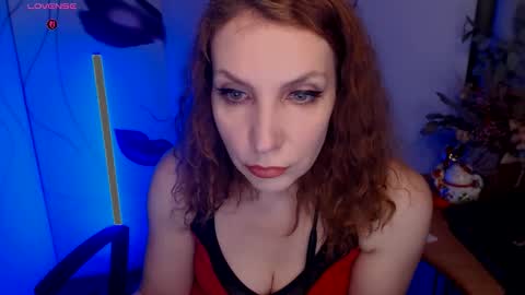 Snapshot of katiejohanson chatting on 11/19/25, 03:39 Katie online show from 11/19/25, 03:39