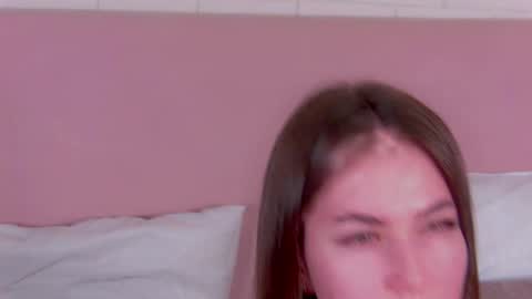 katiereeves online show from 11/21/25, 05:22