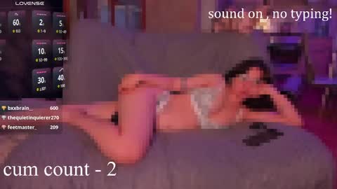 Snapshot of katiewoww chatting on 04/18/26, 07:07 Miss Katie online show from 04/18/26, 07:07