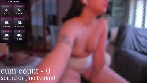 Snapshot of katiewoww chatting on 04/19/26, 09:41 Miss Katie online show from 04/19/26, 09:41