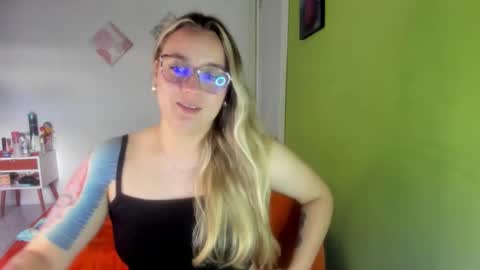 katira333 online show from 12/14/25, 10:25