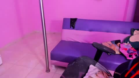 Snapshot of katiuska_doll_squirt chatting on 07/25/26, 12:25 katiuska_doll_squirt online show from 07/25/26, 12:25