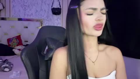 Snapshot of katleen_v chatting on 06/25/26, 02:22 Katleen. online show from 06/25/26, 02:22