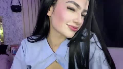Snapshot of katleen_v chatting on 07/01/26, 12:23 Katleen. online show from 07/01/26, 12:23