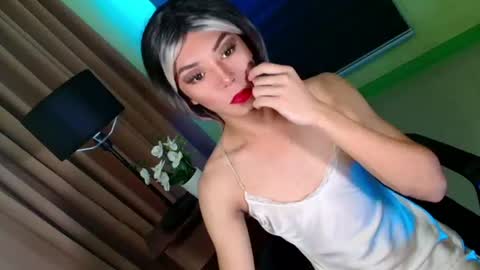 Snapshot of katleyah chatting on 07/15/26, 12:10 CALL ME CATH online show from 07/15/26, 12:10