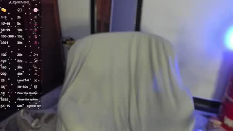 Snapshot of katlucy69 chatting on 02/22/25, 07:34 lucyfx69   INSTAGRAM online show from 02/22/25, 07:34