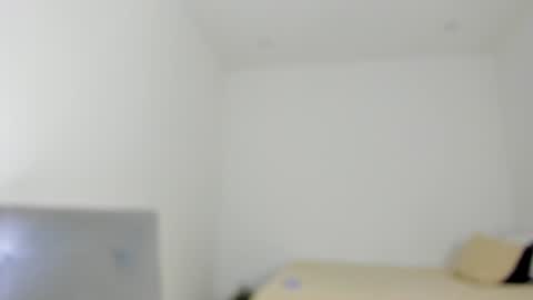 Follow me on instagram and twitter as correaktnees online show from 12/12/24, 07:52