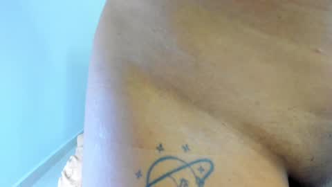 Follow me on instagram and twitter as correaktnees online show from 02/24/25, 09:53