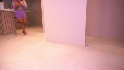 Follow me on instagram and twitter as correaktnees online show from 03/07/26, 08:00