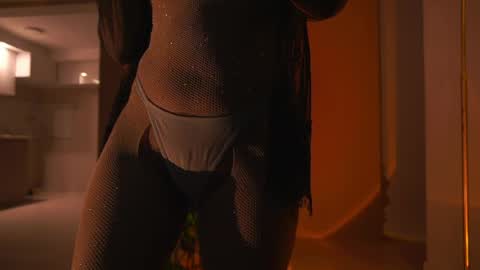 Follow me on instagram and twitter as correaktnees online show from 04/03/26, 07:39