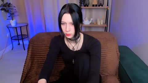 Snapshot of katrin_dark chatting on 09/13/25, 02:06 katrin_dark online show from 09/13/25, 02:06