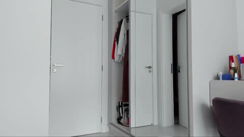 Katrin online show from 02/14/26, 04:59