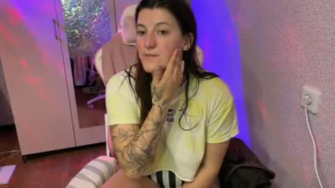   naked in pvt show 100 tk online show from 03/24/26, 08:36