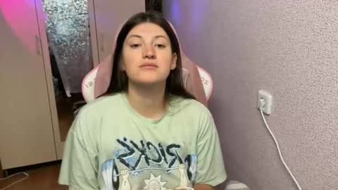   naked in pvt show 100 tk online show from 04/26/26, 06:05
