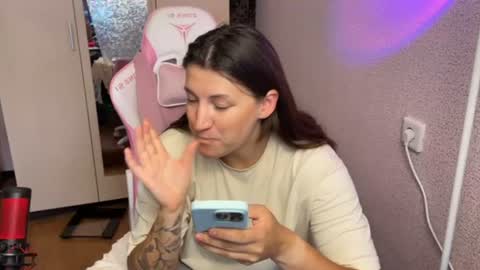 Snapshot of katrin_kristal chatting on 07/06/26, 03:47 naked in pvt show 100 tk online show from 07/06/26, 03:47