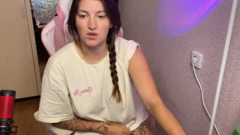 Snapshot of katrin_kristal chatting on 07/13/26, 05:16 naked in pvt show 100 tk online show from 07/13/26, 05:16