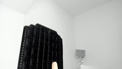 katrina moore online show from 01/29/25, 02:10