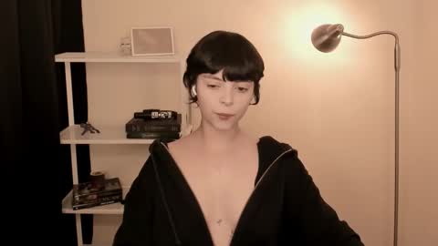 katsuro online show from 10/13/25, 08:53