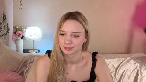 Snapshot of katt_yy chatting on 05/20/26, 05:13 katt_yy online show from 05/20/26, 05:13