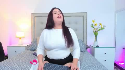 Snapshot of kattagoez chatting on 09/21/25, 11:23 kattagoez online show from 09/21/25, 11:23