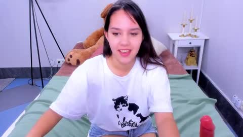 Snapshot of kattarrine_xo chatting on 02/10/25, 12:29 Kate online show from 02/10/25, 12:29