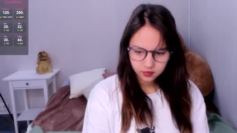 Snapshot of kattarrine_xo chatting on 02/14/25, 09:24 Kate online show from 02/14/25, 09:24