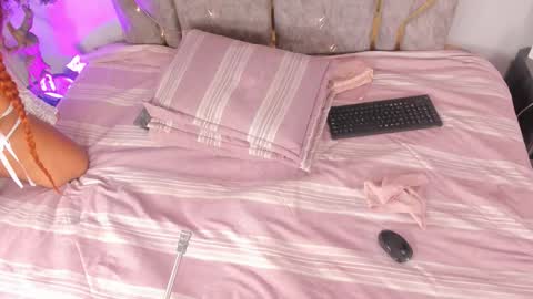 Katerine online show from 09/27/25, 04:06