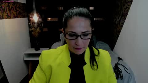 K A T T E  online show from 04/25/26, 07:11