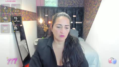 K A T T E  online show from 05/25/26, 12:55
