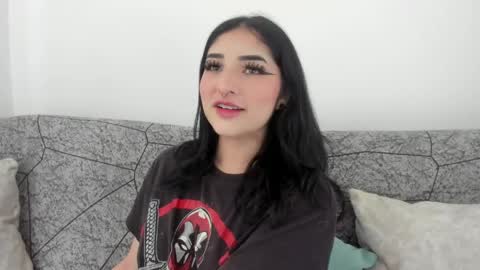 Snapshot of kattengel_ chatting on 05/31/26, 08:10 Kat online show from 05/31/26, 08:10
