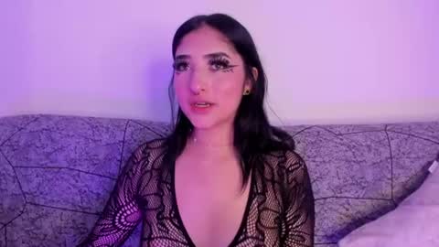 Snapshot of kattengel_ chatting on 06/12/26, 12:31 Kat online show from 06/12/26, 12:31