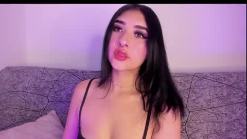 Snapshot of kattengel_ chatting on 06/27/26, 12:37 Kat online show from 06/27/26, 12:37