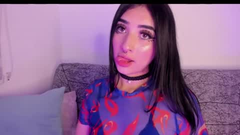 Snapshot of kattengel_ chatting on 07/25/26, 01:04 Kat online show from 07/25/26, 01:04