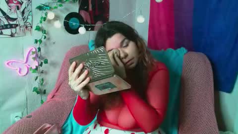 Katti online show from 12/16/25, 11:48