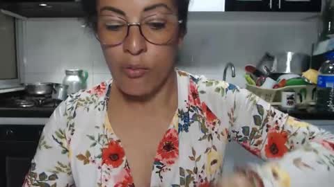 KattleyaGrey online show from 12/22/25, 10:07