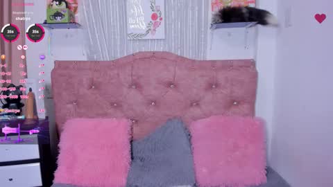 Snapshot of katty_cute26 chatting on 09/18/25, 04:36 SAMANTHA online show from 09/18/25, 04:36