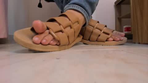 Katty online show from 02/23/26, 08:39