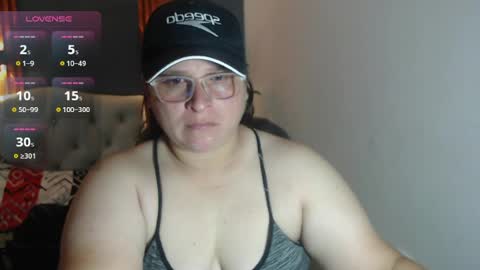 Snapshot of katty_findom_ chatting on 06/30/26, 09:32 katty online show from 06/30/26, 09:32