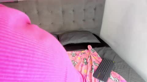 Snapshot of katty_kiss_ chatting on 02/22/26, 04:02 Katty Kiss online show from 02/22/26, 04:02