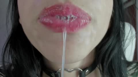 Snapshot of katty_mouth chatting on 02/03/25, 08:03 Katty online show from 02/03/25, 08:03