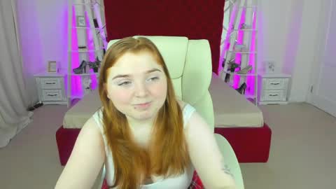 Snapshot of katty_rose8 chatting on 05/19/26, 01:56 Katty online show from 05/19/26, 01:56