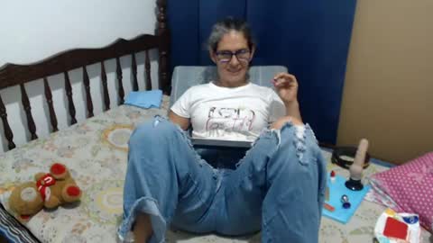 Snapshot of kattydirty144 chatting on 07/09/26, 10:14 angel online show from 07/09/26, 10:14