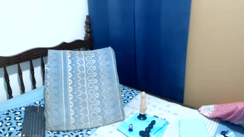 Snapshot of kattydirty144 chatting on 07/17/26, 09:19 angel online show from 07/17/26, 09:19