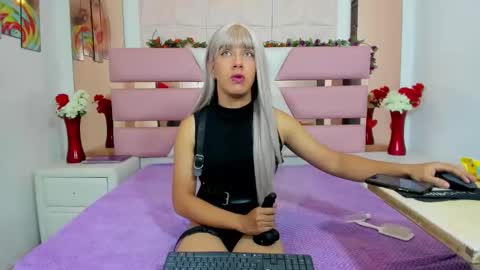 KattyJener online show from 04/06/26, 04:46