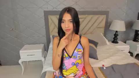 kattylilli online show from 06/17/26, 10:43