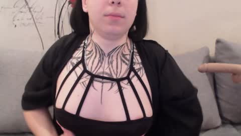 Katty online show from 02/08/25, 08:21