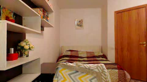 Snapshot of kattysapphire chatting on 01/25/25, 02:25 KattySapphire online show from 01/25/25, 02:25