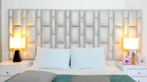 katy blonde girl and paola big boobs online show from 02/24/26, 07:56