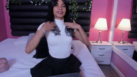 katy_contreras online show from 02/02/25, 10:57