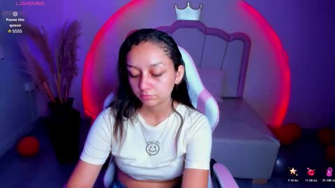 Snapshot of katy_sweet19 chatting on 02/15/26, 10:36 Katy online show from 02/15/26, 10:36